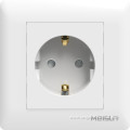 Wholesaler 16A German socket with 1 gang switch